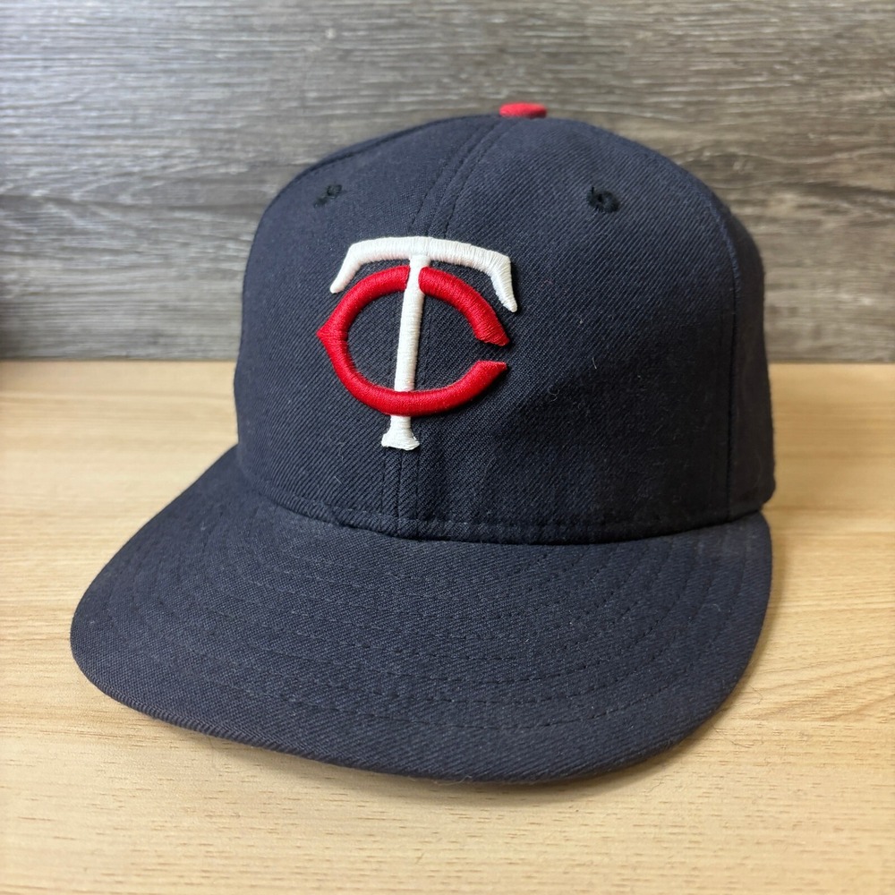 Vintage Minnesota Twins Hat Cap Fitted 6 3/4 Blue Wool New Era MLB Baseball USA